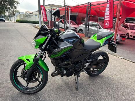KAWASAKI Z 400 ABS, Foto 4