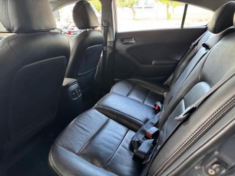 KIA Cerato Sedan 1.6 16V 4P FLEX SX, Foto 8