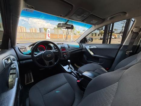 KIA Cerato Sedan 1.6 16V 4P SX2, Foto 8