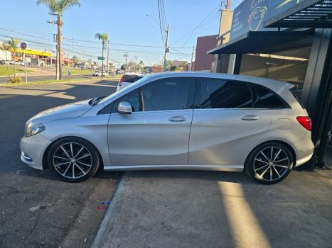 MERCEDES-BENZ B 200 1.6 4P TURBO AUTOM�TICO, Foto 5