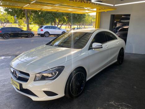 MERCEDES-BENZ CLA 200 1.6 4P FIRST EDITION TURBO AUTOMATIZADO, Foto 3