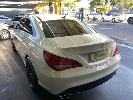 MERCEDES-BENZ CLA 200 1.6 4P FIRST EDITION TURBO AUTOMATIZADO, Foto 6