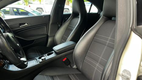 MERCEDES-BENZ CLA 200 1.6 16V 4P URBAN AUTOM�TICO, Foto 12