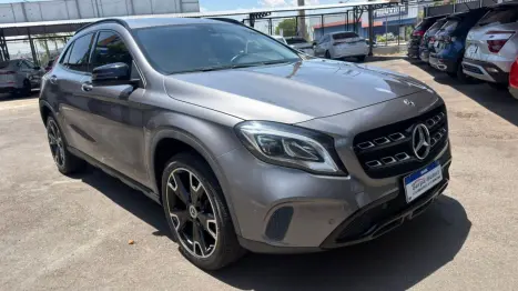 MERCEDES-BENZ GLA 200 1.6 16V 4P FLEX CGI NIGHT TURBO AUTOM�TICO, Foto 3