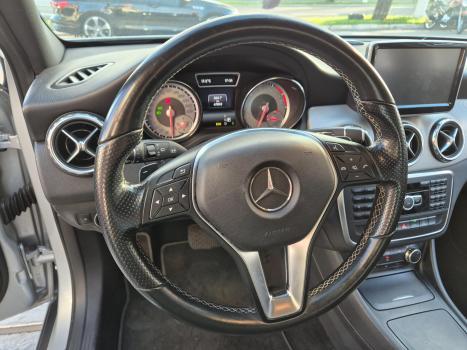 MERCEDES-BENZ GLA 200 1.6 16V 4P CGI ADVANCE TURBO AUTOMÁTICO, Foto 9