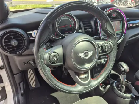 MINI Cooper 1.6 16V JOHN COOPER WORKS, Foto 9
