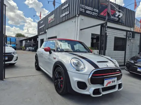 MINI Cooper 2.0 16V 4P TWINPOWER JOHN COOPER WORKS STEPTRONIC AUTOM�TICO, Foto 2