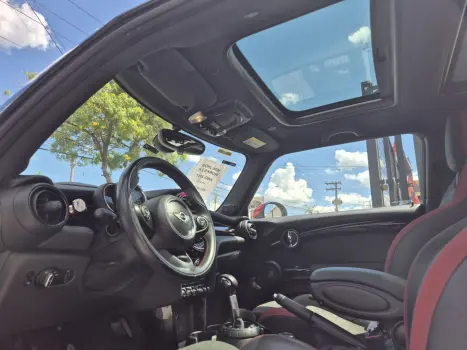 MINI Cooper 2.0 16V 4P TWINPOWER JOHN COOPER WORKS STEPTRONIC AUTOM�TICO, Foto 8
