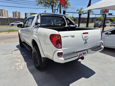 MITSUBISHI L 200 3.5 24V FLEX HPE 4X4  CABINE DUPLA AUTOMTICO, Foto 3