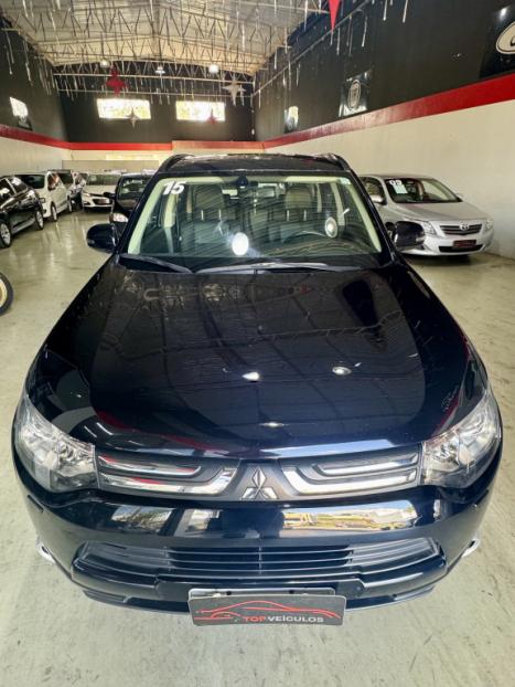MITSUBISHI Outlander 3.0 V6 24V 4P GT 4X4 AUTOMÁTICO, Foto 3