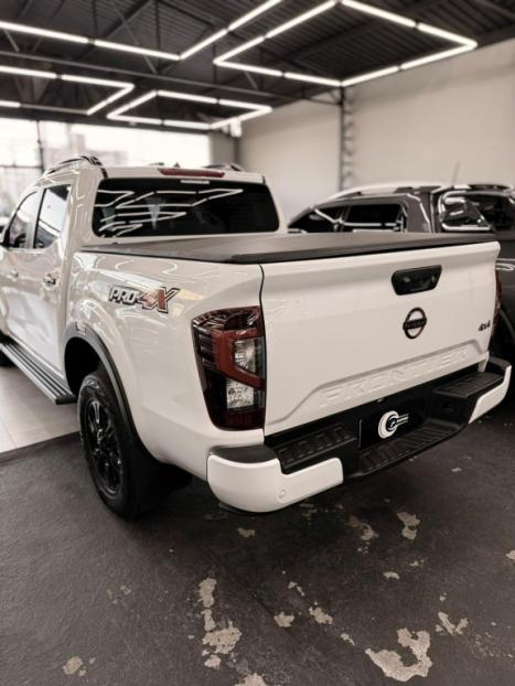 NISSAN Frontier 2.3 16V PRO4X CABINE DUPLA 4X4 BI-TURBO DIESEL AUTOMTICO, Foto 4
