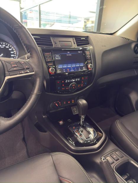 NISSAN Frontier 2.3 16V PRO4X CABINE DUPLA 4X4 BI-TURBO DIESEL AUTOMTICO, Foto 11