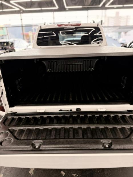 NISSAN Frontier 2.3 16V PRO4X CABINE DUPLA 4X4 BI-TURBO DIESEL AUTOMTICO, Foto 14