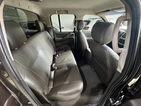NISSAN Frontier 2.5 4X4 LE CABINE DUPLA TURBO DIESEL AUTOMÁTICO, Foto 8