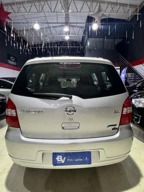 NISSAN Grand Livina 1.8 16V 4P SL FLEX AUTOM�TICO, Foto 6