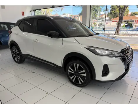 NISSAN Kicks 1.6 16V 4P FLEXSTART EXCLUSIVE XTRONIC AUTOM�TICO CVT, Foto 4