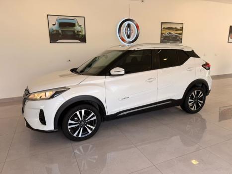 NISSAN Kicks Play 1.6 16V FELXSTART ADVANCE PLUS XTRONIC AUTOM�TICO, Foto 2