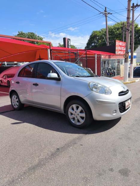 NISSAN March 1.0 16V 4P FLEX, Foto 2