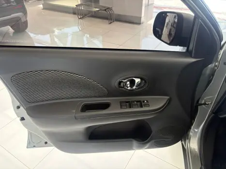 NISSAN March 1.6 16V 4P SL FLEX AUTOM�TICO CVT, Foto 7