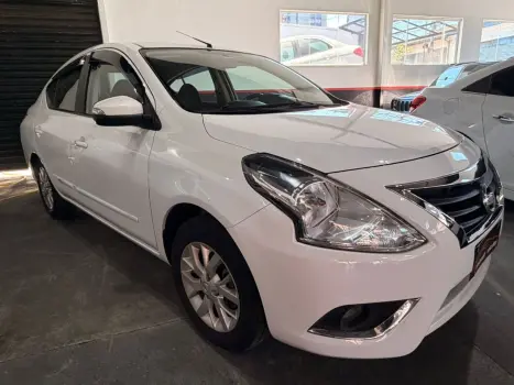 NISSAN Versa Sedan 1.6 16V 4P FLEX SV, Foto 1