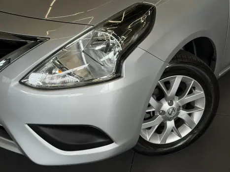 NISSAN Versa Sedan 1.6 16V 4P FLEX SV, Foto 4