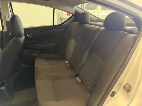 NISSAN Versa Sedan 1.6 16V 4P FLEX SV, Foto 16