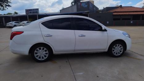 NISSAN Versa Sedan 1.6 16V 4P FLEX SV, Foto 3