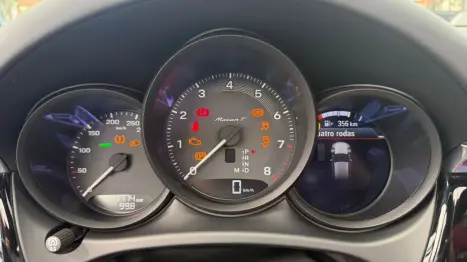 PORSCHE Macan 2.0 16V 4P AWD TURBO PDK AUTOM�TICO, Foto 12