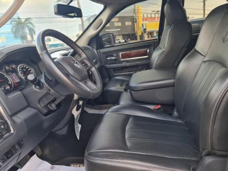 RAM 2500 6.7 I6 24V SLT CABINE DUPLA TURBO DIESEL LARAMIE 4X4 AUTOMTICO, Foto 5