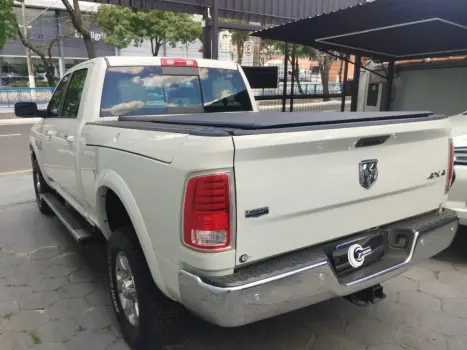 RAM 2500 6.7 I6 24V SLT CABINE DUPLA TURBO DIESEL LARAMIE 4X4 AUTOMTICO, Foto 6