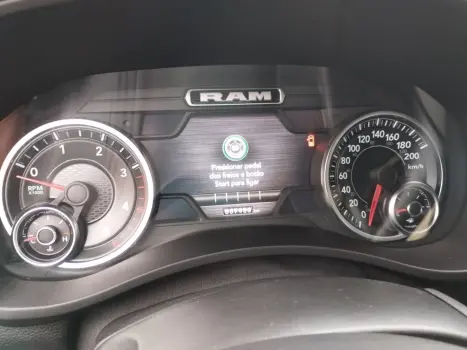 RAM 2500 6.7 I6 24V SLT CABINE DUPLA TURBO DIESEL NIGHT EDITION 4X4 AUTOM�TICO, Foto 14