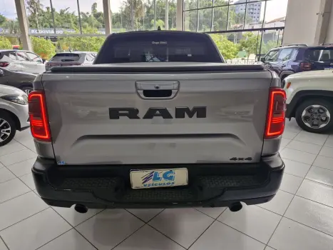 RAM Rampage 2.0 4P HURRICANE 4 TURBO R/T 4X4 AUTOM�TICO, Foto 9