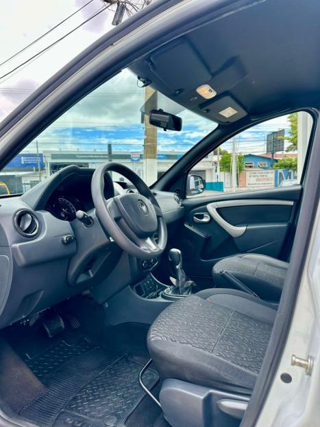 RENAULT Duster 1.6 16V 4P FLEX SCE AUTHENTIQUE X-TRONIC AUTOM�TICO, Foto 4