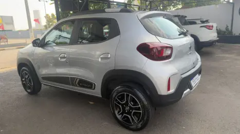 RENAULT Kwid 27 KW E-TECH INTENSE EL�TRICO, Foto 6