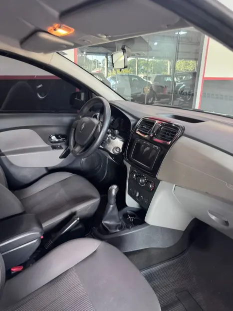 RENAULT Logan 1.6 16V 4P FLEX EXPRESSION, Foto 3