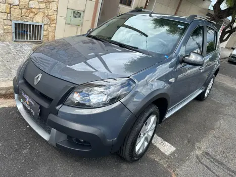 RENAULT Sandero 1.6 16V 4P FLEX STEPWAY AUTOM�TICO, Foto 3