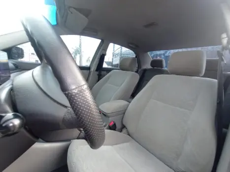 TOYOTA Corolla 1.8 16V 4P XEI, Foto 12