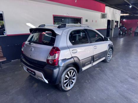TOYOTA Etios Cross 1.5 16V 4P, Foto 8