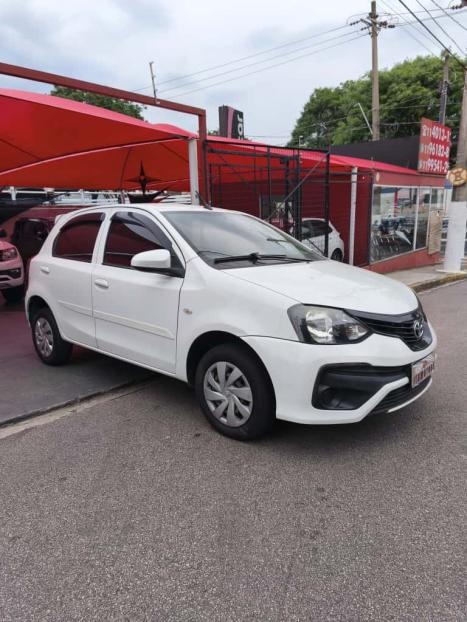 TOYOTA Etios Hatch 1.3 16V 4P FLEX X, Foto 5