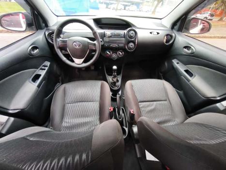 TOYOTA Etios Hatch 1.3 16V 4P FLEX X, Foto 7