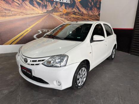 TOYOTA Etios Hatch 1.3 16V 4P FLEX X, Foto 1