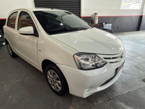 TOYOTA Etios Hatch 1.3 16V 4P FLEX X, Foto 3