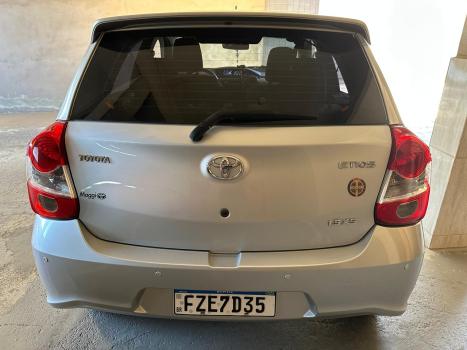 TOYOTA Etios Hatch 1.5 16V 4P FLEX XS AUTOM�TICO, Foto 6