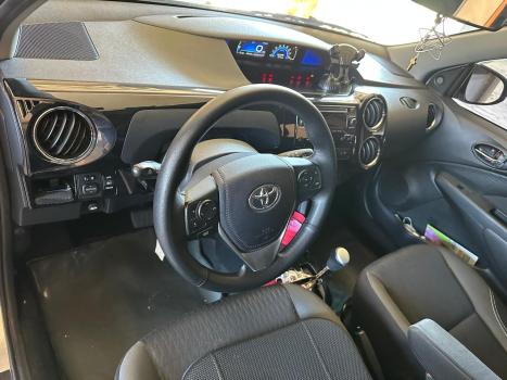 TOYOTA Etios Hatch 1.5 16V 4P FLEX XS AUTOM�TICO, Foto 9