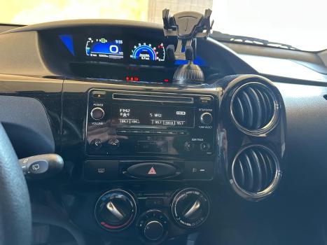 TOYOTA Etios Hatch 1.5 16V 4P FLEX XS AUTOM�TICO, Foto 11