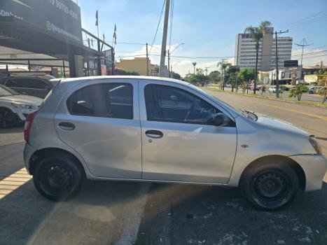 TOYOTA Etios Hatch 1.3 16V 4P FLEX X, Foto 4