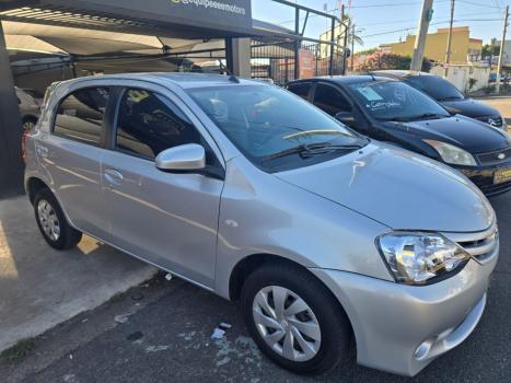 TOYOTA Etios Hatch 1.5 16V 4P FLEX XS AUTOM�TICO, Foto 3
