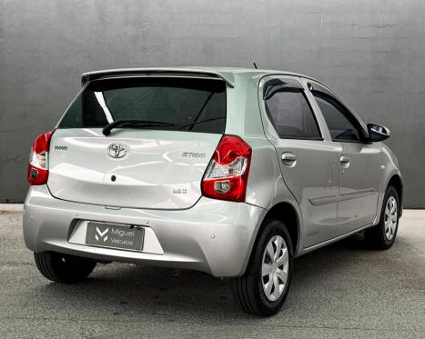 TOYOTA Etios Hatch 1.3 16V 4P FLEX X, Foto 4