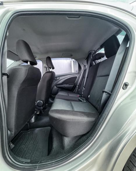TOYOTA Etios Hatch 1.3 16V 4P FLEX X, Foto 10