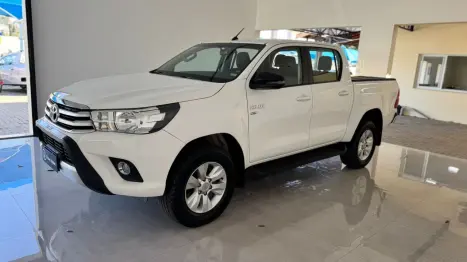 TOYOTA Hilux Caminhonete 2.7 16V 4P SR FLEX CABINE DUPLA, Foto 2